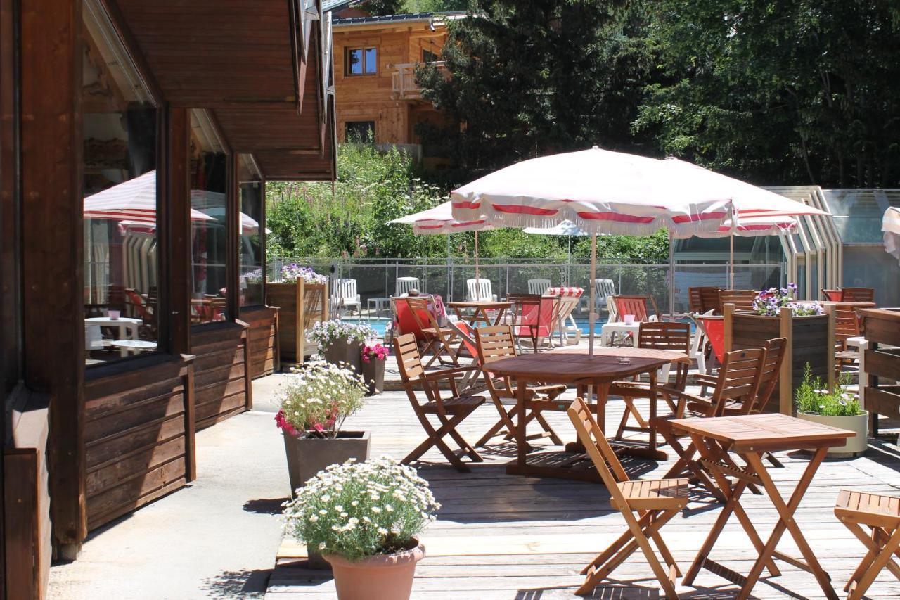 לס דה-אלפס Hotel Adret מראה חיצוני תמונה