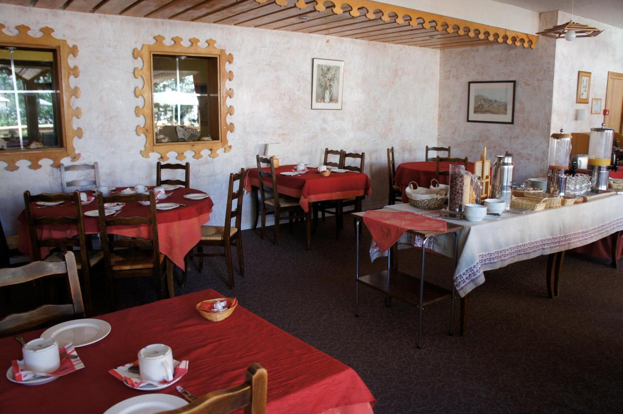 לס דה-אלפס Hotel Adret מראה חיצוני תמונה