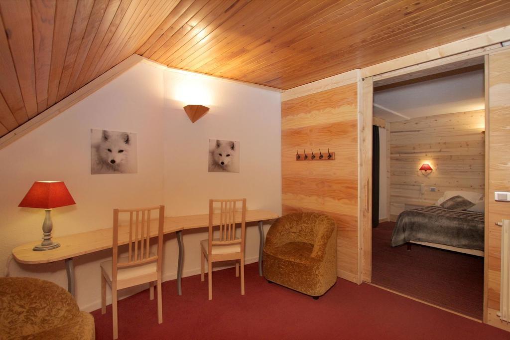 לס דה-אלפס Hotel Adret מראה חיצוני תמונה